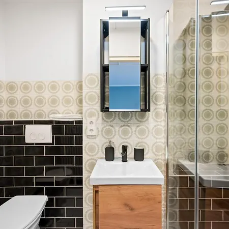 Apartment Sali Homes - Fewo Bluehendes Barock *